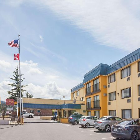 Days Inn By Wyndham Bellingham Wa Exterior foto